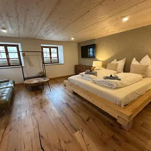 Am Weissensee Apartment